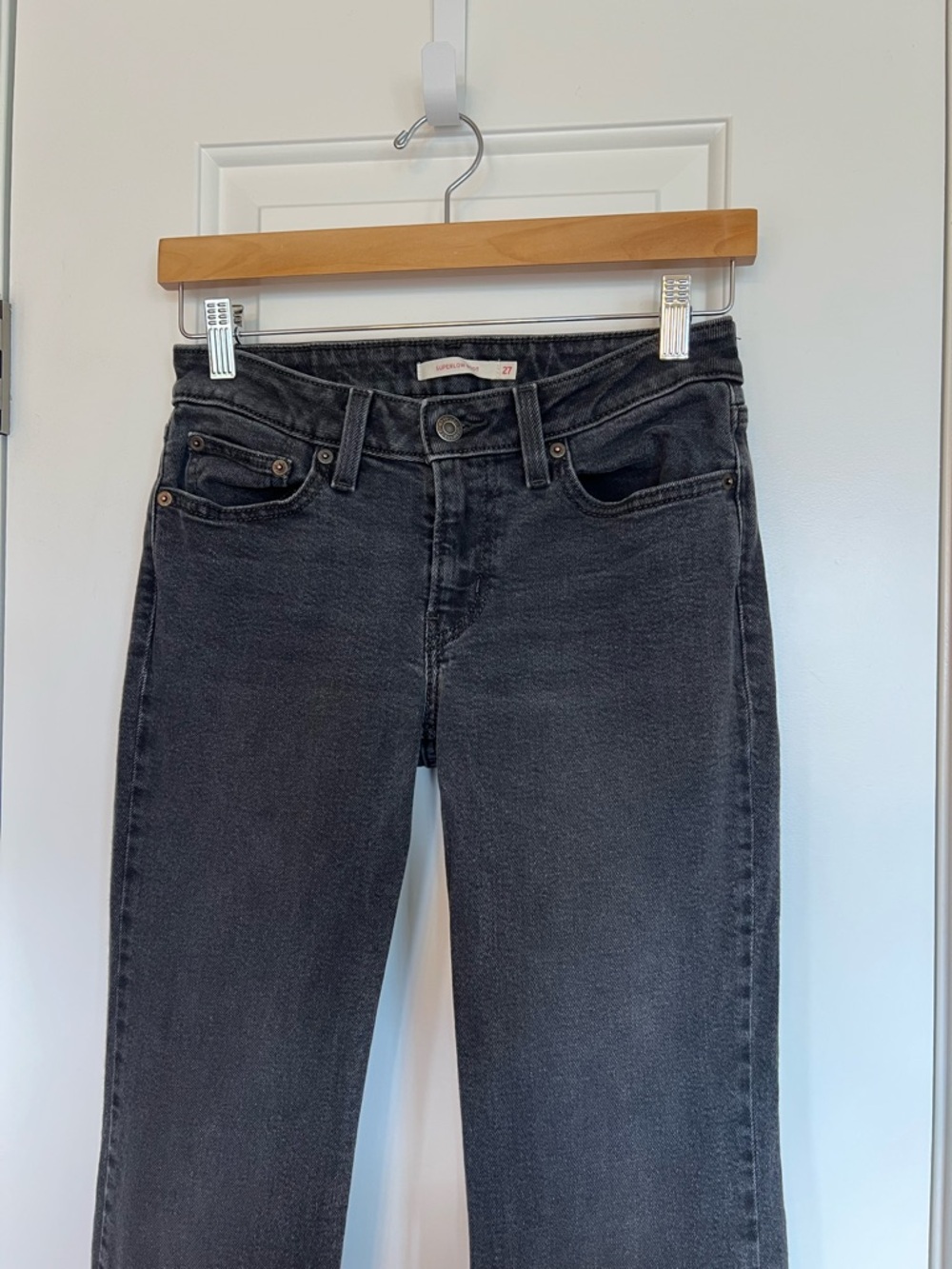 Levi’s Women’s Superlow Boot Jeans Size 27 Gray Bootcut jeans Flared Grunge - Picture 3 of 10